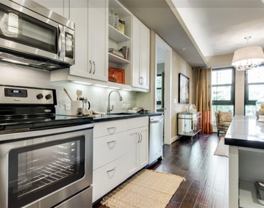 2303 Mid Ln Lane - Photo Thumbnail 3