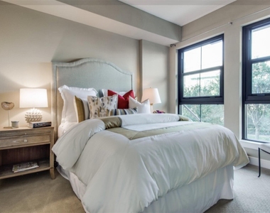 2303 Mid Ln Lane - Photo Thumbnail 4