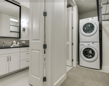2303 Mid Ln Lane - Photo Thumbnail 10