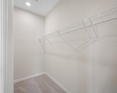 11810 Tetrafin Drive - Photo Thumbnail 18