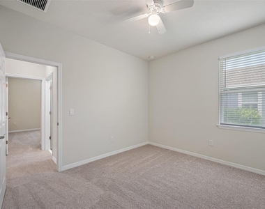 11810 Tetrafin Drive - Photo Thumbnail 10