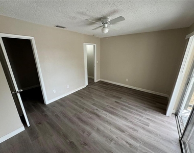 310 7th Street N - Photo Thumbnail 16