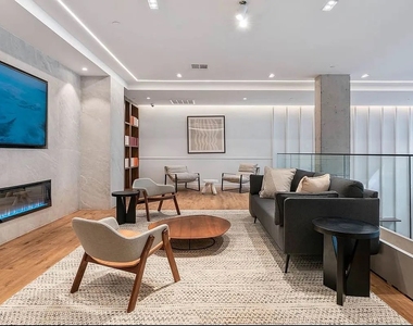 161 Lenox Road - Photo Thumbnail 8