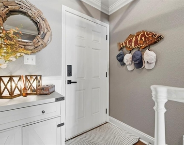 4751 Coquina Key Drive Se - Photo Thumbnail 2
