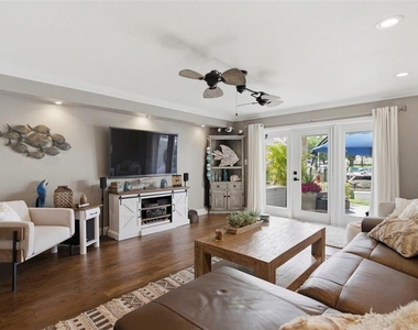 4751 Coquina Key Drive Se - Photo Thumbnail 15