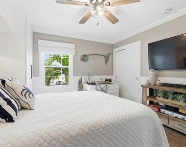 4751 Coquina Key Drive Se - Photo Thumbnail 27