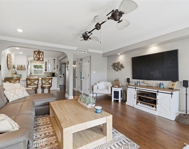 4751 Coquina Key Drive Se - Photo Thumbnail 16