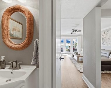 4751 Coquina Key Drive Se - Photo Thumbnail 18