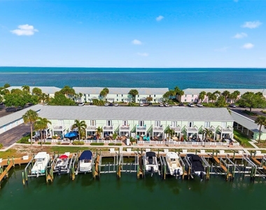 4751 Coquina Key Drive Se - Photo Thumbnail 73
