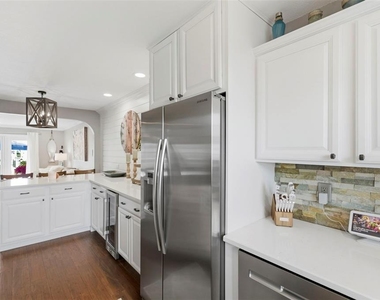 4751 Coquina Key Drive Se - Photo Thumbnail 9