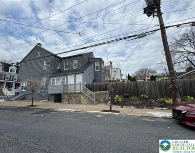 200 N 11th Street - Photo Thumbnail 8