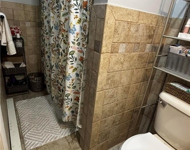200 N 11th Street - Photo Thumbnail 7