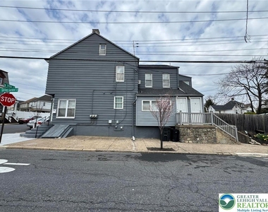 200 N 11th Street - Photo Thumbnail 1