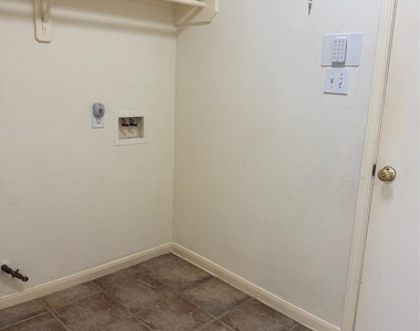 12918 Stratford Mill Lane - Photo Thumbnail 14