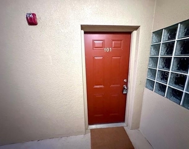 9520 Amberdale Court - Photo Thumbnail 3