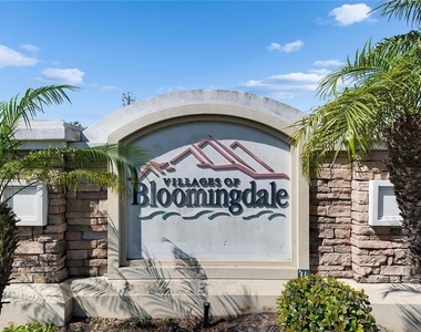 9520 Amberdale Court - Photo Thumbnail 18