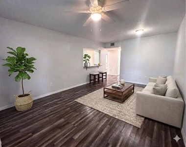 9520 Amberdale Court - Photo Thumbnail 11