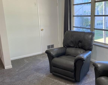 5530 80th Street N - Photo Thumbnail 17