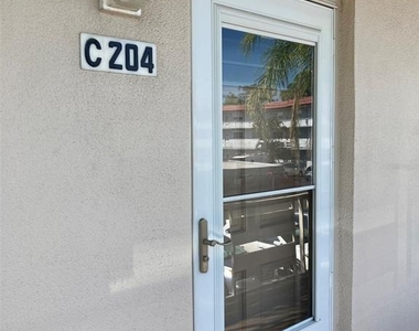 5530 80th Street N - Photo Thumbnail 1