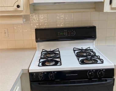 5530 80th Street N - Photo Thumbnail 9