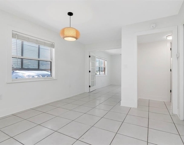 3514 Gulf Boulevard - Photo Thumbnail 7