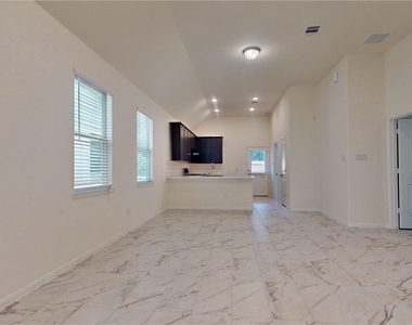 10434 Astor Point Trl - Photo Thumbnail 10