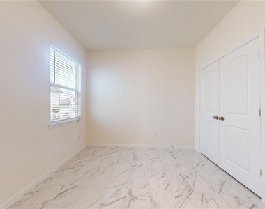 10434 Astor Point Trl - Photo Thumbnail 39