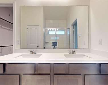 10434 Astor Point Trl - Photo Thumbnail 24