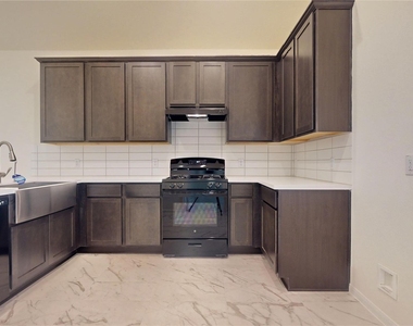 10434 Astor Point Trl - Photo Thumbnail 16