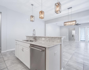 6523 Watson Road - Photo Thumbnail 9