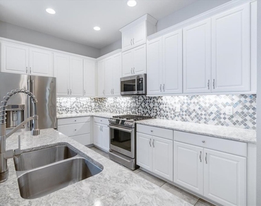 6523 Watson Road - Photo Thumbnail 6