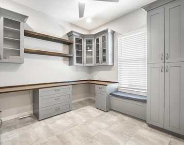 6523 Watson Road - Photo Thumbnail 4
