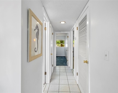 2525 W Bay Drive - Photo Thumbnail 24