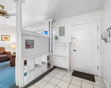 2525 W Bay Drive - Photo Thumbnail 5