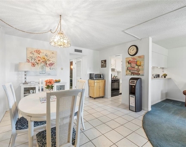 2525 W Bay Drive - Photo Thumbnail 12