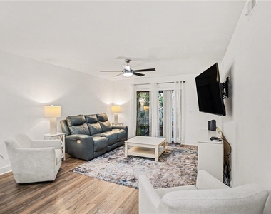 9802 Lombard Court - Photo Thumbnail 6