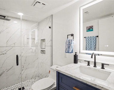 9802 Lombard Court - Photo Thumbnail 21