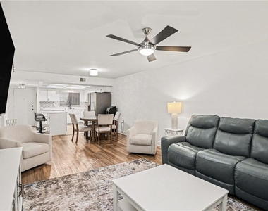 9802 Lombard Court - Photo Thumbnail 7
