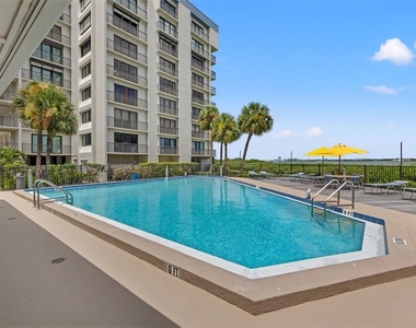 1501 Gulf Boulevard - Photo Thumbnail 24