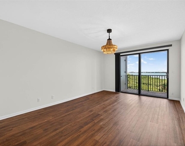 1501 Gulf Boulevard - Photo Thumbnail 15