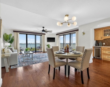 1501 Gulf Boulevard - Photo Thumbnail 10