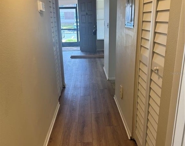 3028 Bonaventure Circle - Photo Thumbnail 5