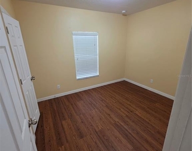 4600 Caverns Drive - Photo Thumbnail 10