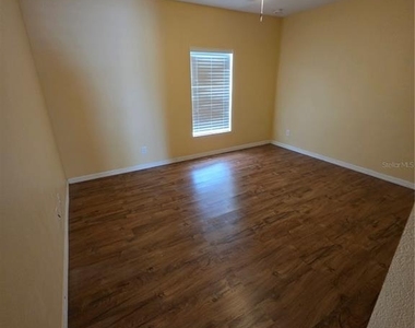 4600 Caverns Drive - Photo Thumbnail 7