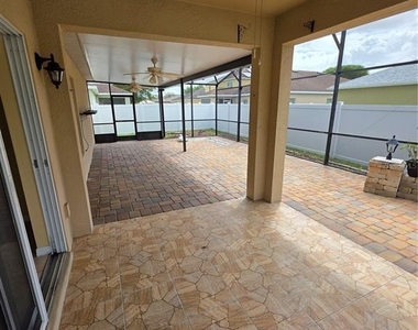 4600 Caverns Drive - Photo Thumbnail 15