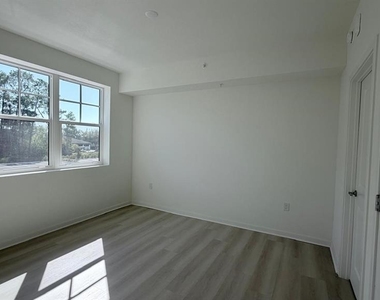 5587 Millenia Park Blvd - Photo Thumbnail 31