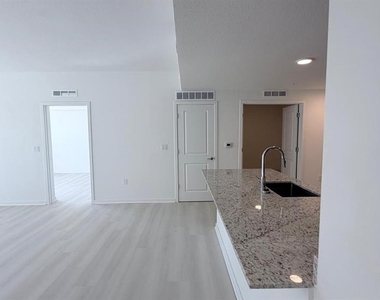 5587 Millenia Park Blvd - Photo Thumbnail 22