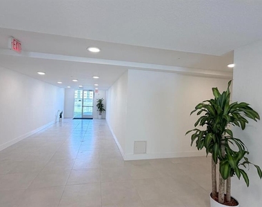 5587 Millenia Park Blvd - Photo Thumbnail 16