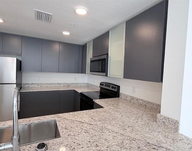 5587 Millenia Park Blvd - Photo Thumbnail 35