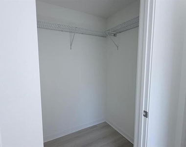 5587 Millenia Park Blvd - Photo Thumbnail 30